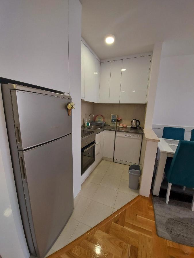 Apartman Victoria Lukavica Exterior photo